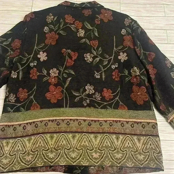Floral tapestry button down blazer - Picture 5 of 5